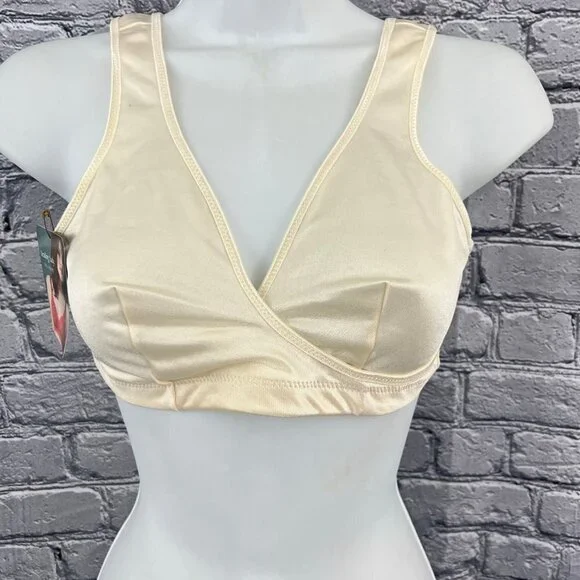 Leading Lady Crossover Leisure Bra Style 114 Size 36 B/C/D - Picture 4 of 6